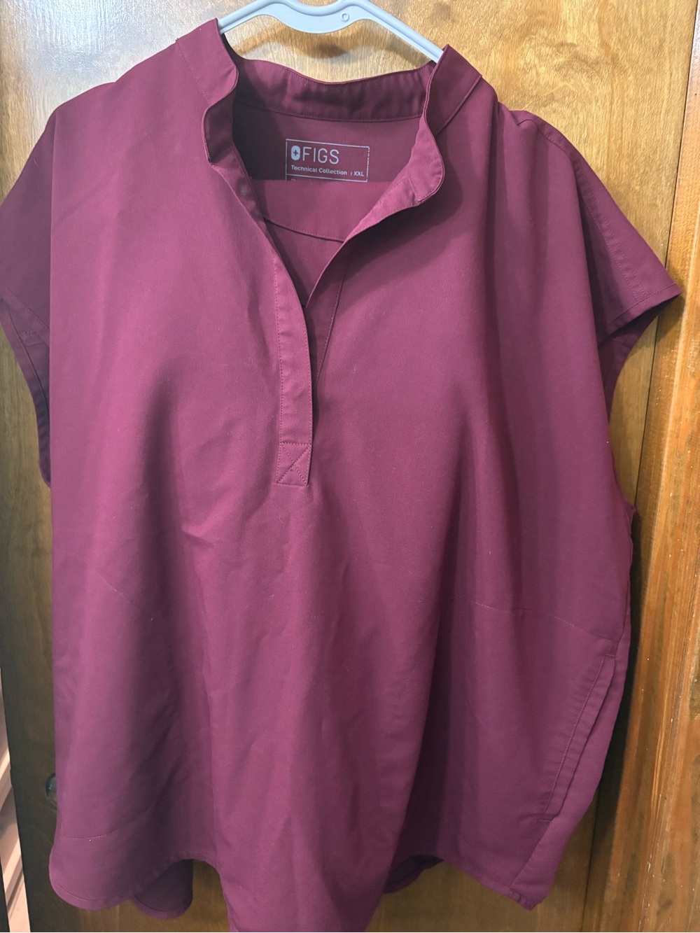 Figs Rafael Scrub Top & Jogger Pants  in Burgundy XXL